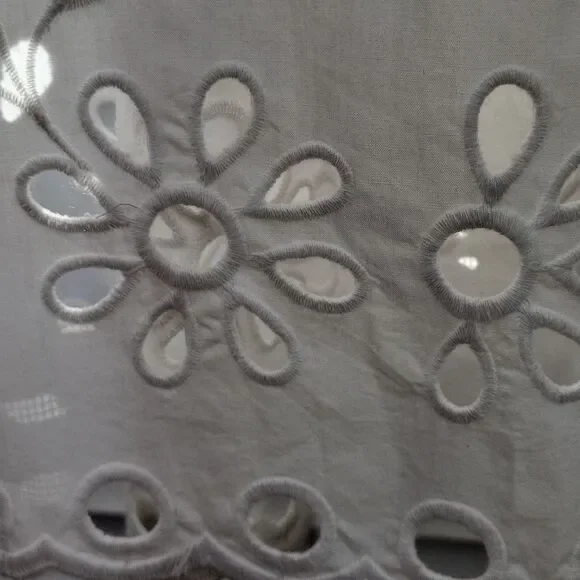 J. Crew White A-Line Skirt with Floral Embroideryrew. Size 8